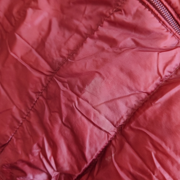 Uniqlo Ultra Light Down Packable Vest- Salmon Pink - Picture 9 of 10